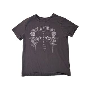 Vans Women'a Dark Gray Skulls Roses New York T-shirt Small